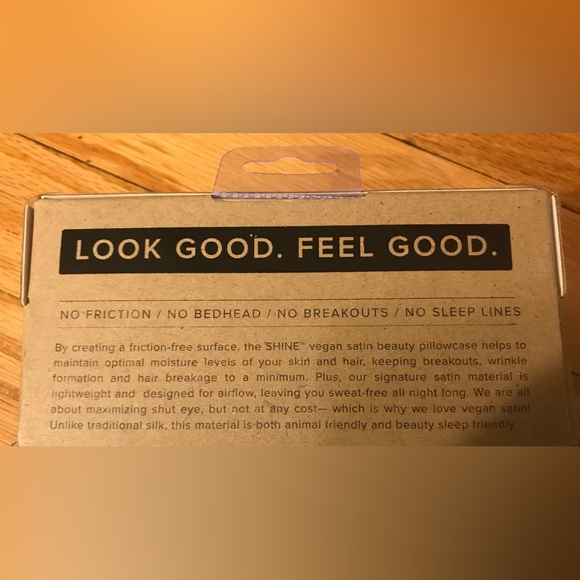 Shine by Night Navy Vegan Satin Hydrating Beauty Pillowcase - Picture 2 of 2